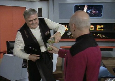 , Star Trek TNG &#8211; Staffel 6, Teil 1: Ein Riese erwacht.