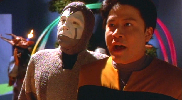 , Star Trek Voyager &#8211; Staffel 2, Teil 6: &#8222;Teile und herrsche!&#8220;