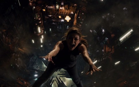 , &#8222;Jupiter Ascending&#8220; &#8211; Review zur Modenschau der Eitelkeiten